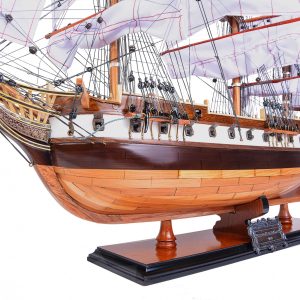 9.25" X 29" X 26" Uss Constellation