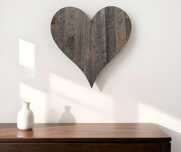 18" Weathered Gray Reclaimed Wood Heart Wall Decor - Image 2