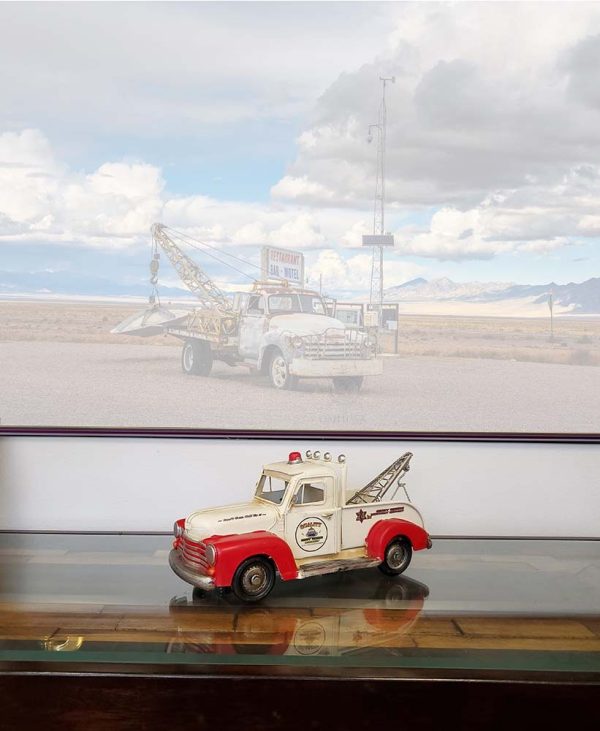 Chevrolet Tow Truck Sculpture - Image 3